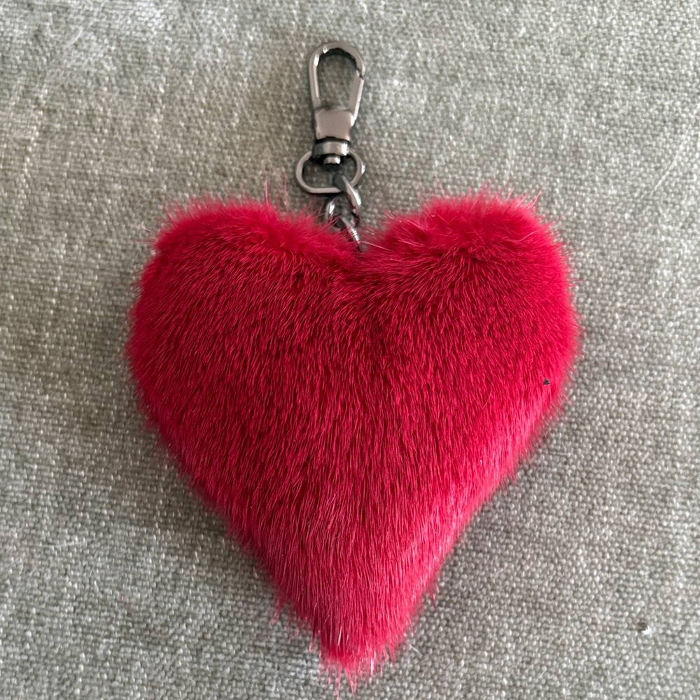 Mink Red heart-shaped fur keychain